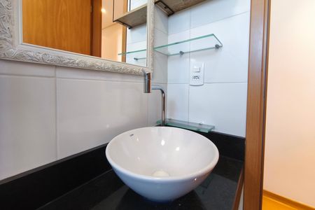 Apartamento para alugar com 44m², 2 quartos e 1 vaga Apartamento para alugar com 44m², 2 quartos e 1 vagaBanheiro