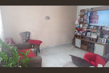 Sala de casa para alugar com 3 quartos, 85m² em Areia Branca, Belford Roxo