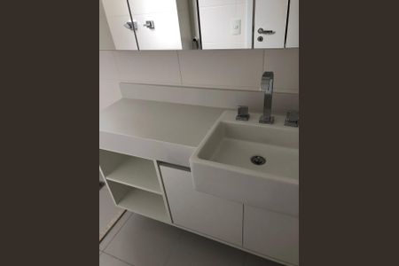 Banheiro da Suíte de apartamento à venda com 3 quartos, 95m² em Vila Olímpia, São Paulo