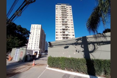 Apartamento à venda com 60m², 2 quartos e 1 vaga Apartamento à venda com 60m², 2 quartos e 1 vagaFachada