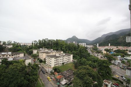 Sala - Vista de apartamento à venda com 2 quartos, 60m² em Jacarepaguá, Rio de Janeiro