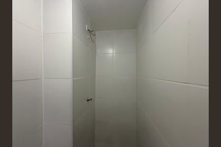 Apartamento à venda com 32m², 2 quartos e sem vaga Apartamento à venda com 32m², 2 quartos e sem vagaBanheiro social
