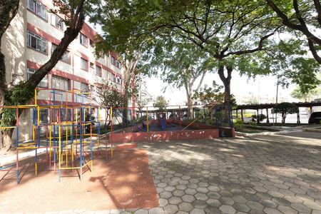 Apartamento para alugar com 90m², 2 quartos e 1 vaga Apartamento para alugar com 90m², 2 quartos e 1 vagaÁrea comum - Playground