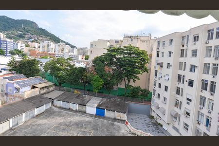 Apartamento à venda com 89m², 3 quartos e 1 vaga Apartamento à venda com 89m², 3 quartos e 1 vagaSala