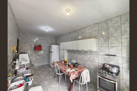 Casa de condomínio à venda com 171m², 5 quartos e 1 vaga
