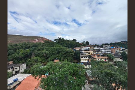 Casa de condomínio à venda com 171m², 5 quartos e 1 vaga