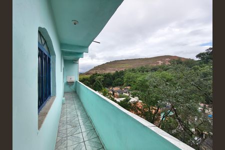Casa de condomínio à venda com 171m², 5 quartos e 1 vaga