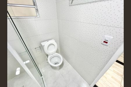 Casa para alugar com 60m², 2 quartos e sem vaga Casa para alugar com 60m², 2 quartos e sem vagaBanheiro