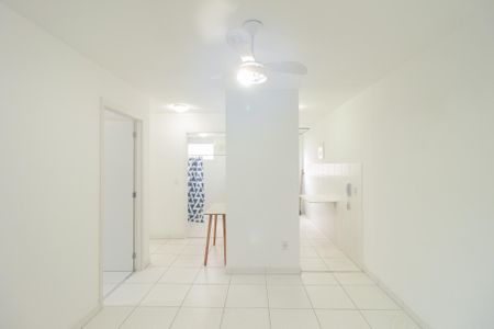 Sala de apartamento para alugar com 2 quartos, 44m² em Santa Cruz, Rio de Janeiro