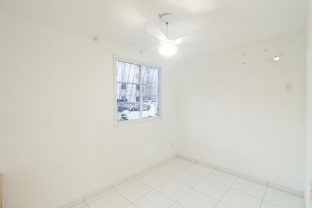 Quarto 1 de apartamento para alugar com 2 quartos, 44m² em Santa Cruz, Rio de Janeiro