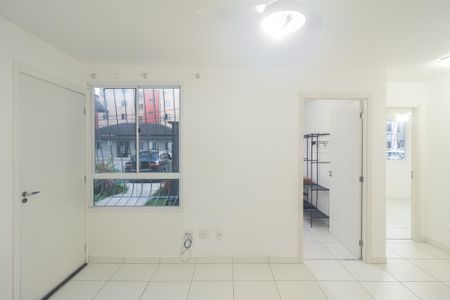 Sala de apartamento para alugar com 2 quartos, 44m² em Santa Cruz, Rio de Janeiro