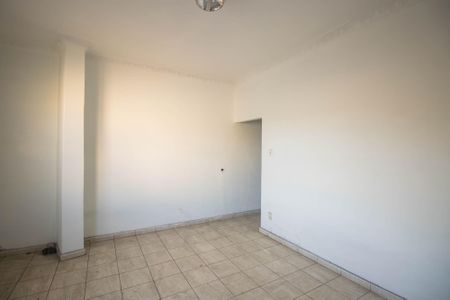 Sala de apartamento para alugar com 1 quarto, 60m² em Venda da Cruz, São Gonçalo