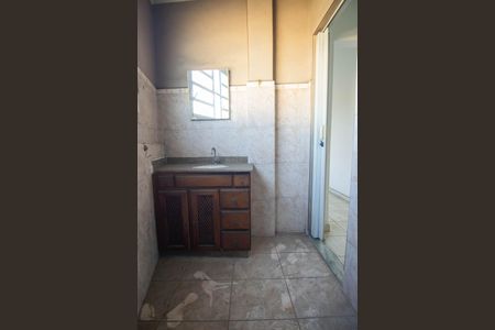 Banheiro de apartamento para alugar com 1 quarto, 60m² em Venda da Cruz, São Gonçalo