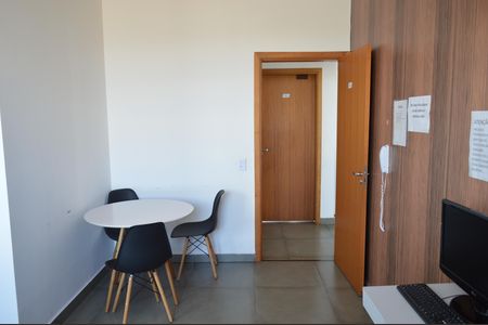 Apartamento para alugar com 49m², 2 quartos e 1 vagaÁrea Comum - Escritório