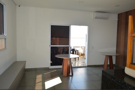 Apartamento para alugar com 49m², 2 quartos e 1 vagaÁrea comum - Churrasqueira