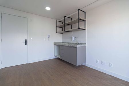 Studio à venda com 30m², 1 quarto e sem vaga Studio à venda com 30m², 1 quarto e sem vagaCozinha e sala