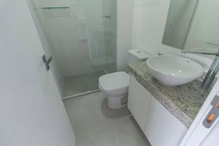 Studio à venda com 30m², 1 quarto e sem vaga Studio à venda com 30m², 1 quarto e sem vagaBanheiro