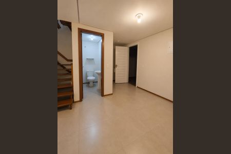 Sala / Cozinha de casa de condomínio para alugar com 2 quartos, 55m² em Ponta Grossa, Porto Alegre