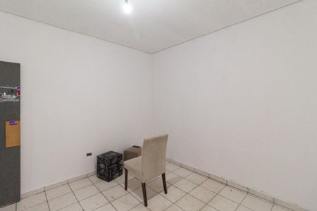 Quarto de casa para alugar com 1 quarto, 20m² em Vila Santa Terezinha, Carapicuíba