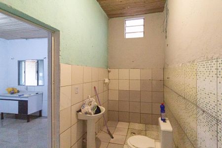 Banheiro de casa para alugar com 1 quarto, 20m² em Vila Santa Terezinha, Carapicuíba