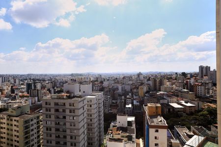 Apartamento para alugar com 197m², 3 quartos e 1 vagaVista