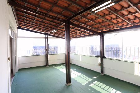 Apartamento para alugar com 197m², 3 quartos e 1 vagaCobertura