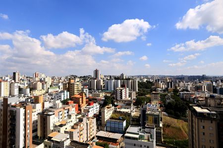 Apartamento para alugar com 197m², 3 quartos e 1 vagaVista