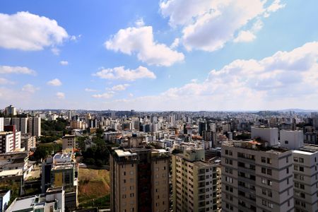 Apartamento para alugar com 197m², 3 quartos e 1 vagaVista