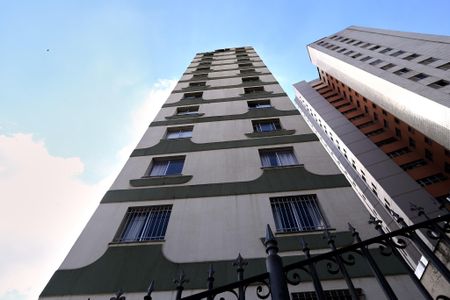 Apartamento para alugar com 197m², 3 quartos e 1 vagaFachada