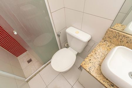 Apartamento à venda com 55m², 2 quartos e 1 vaga Apartamento à venda com 55m², 2 quartos e 1 vagaBanheiro Social