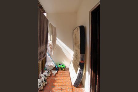 Casa à venda com 180m², 3 quartos e 1 vaga Casa à venda com 180m², 3 quartos e 1 vagaVaranda Quarto 2