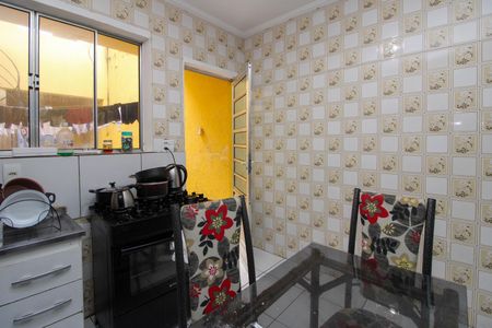 Casa à venda com 180m², 3 quartos e 1 vaga Casa à venda com 180m², 3 quartos e 1 vagaCozinha