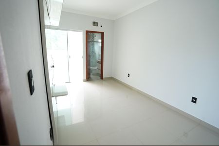 Casa para alugar com 239m², 3 quartos e 4 vagas