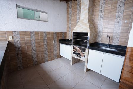 Casa para alugar com 239m², 3 quartos e 4 vagas
