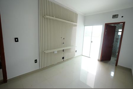 Casa para alugar com 239m², 3 quartos e 4 vagas