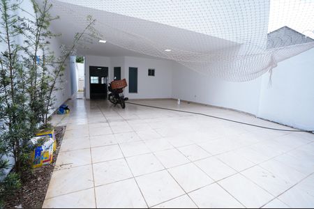 Casa para alugar com 239m², 3 quartos e 4 vagas
