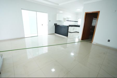 Casa para alugar com 239m², 3 quartos e 4 vagas