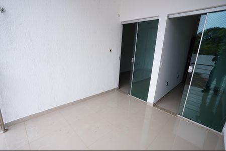 Casa para alugar com 239m², 3 quartos e 4 vagas
