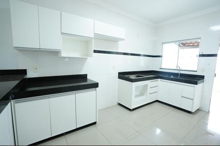 Casa para alugar com 239m², 3 quartos e 4 vagas
