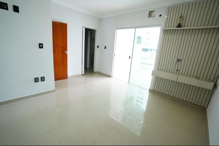Casa para alugar com 239m², 3 quartos e 4 vagas