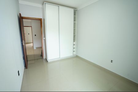 Casa para alugar com 239m², 3 quartos e 4 vagas