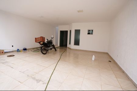 Casa para alugar com 3 quartos, 239m² em Jardim Atlântico , Goiânia