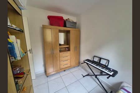 Apartamento à venda com 2 quartos, 64m² em Parque Assuncao, Taboão da Serra