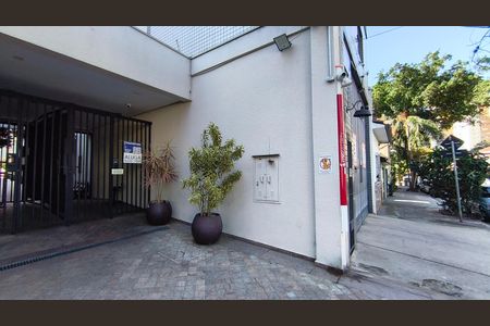 Apartamento para alugar com 72m², 2 quartos e 1 vaga Apartamento para alugar com 72m², 2 quartos e 1 vagaFachada + Plaquinha