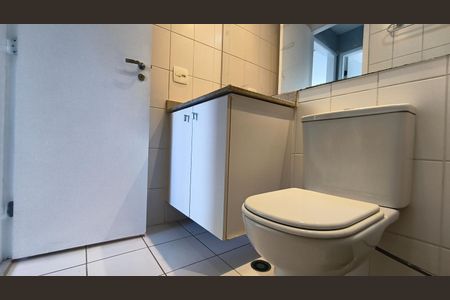 Apartamento para alugar com 72m², 2 quartos e 1 vaga Apartamento para alugar com 72m², 2 quartos e 1 vagaBanheiro