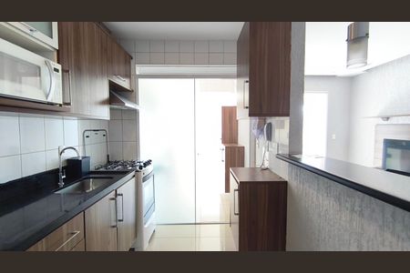 Apartamento para alugar com 72m², 2 quartos e 1 vaga Apartamento para alugar com 72m², 2 quartos e 1 vagaCozinha
