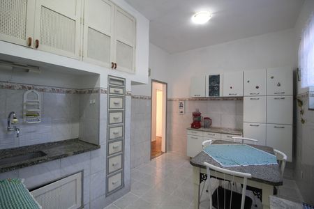 Casa para alugar com 140m², 3 quartos e 4 vagasCozinha
