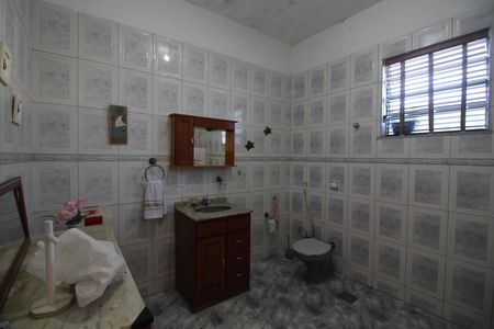 Casa para alugar com 140m², 3 quartos e 4 vagasBanheiro