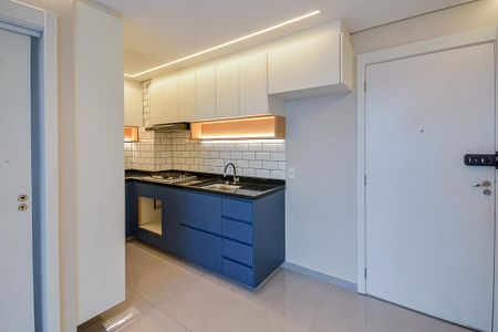 Apartamento para alugar com 37m², 2 quartos e 1 vaga