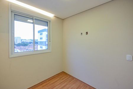 Apartamento para alugar com 37m², 2 quartos e 1 vaga